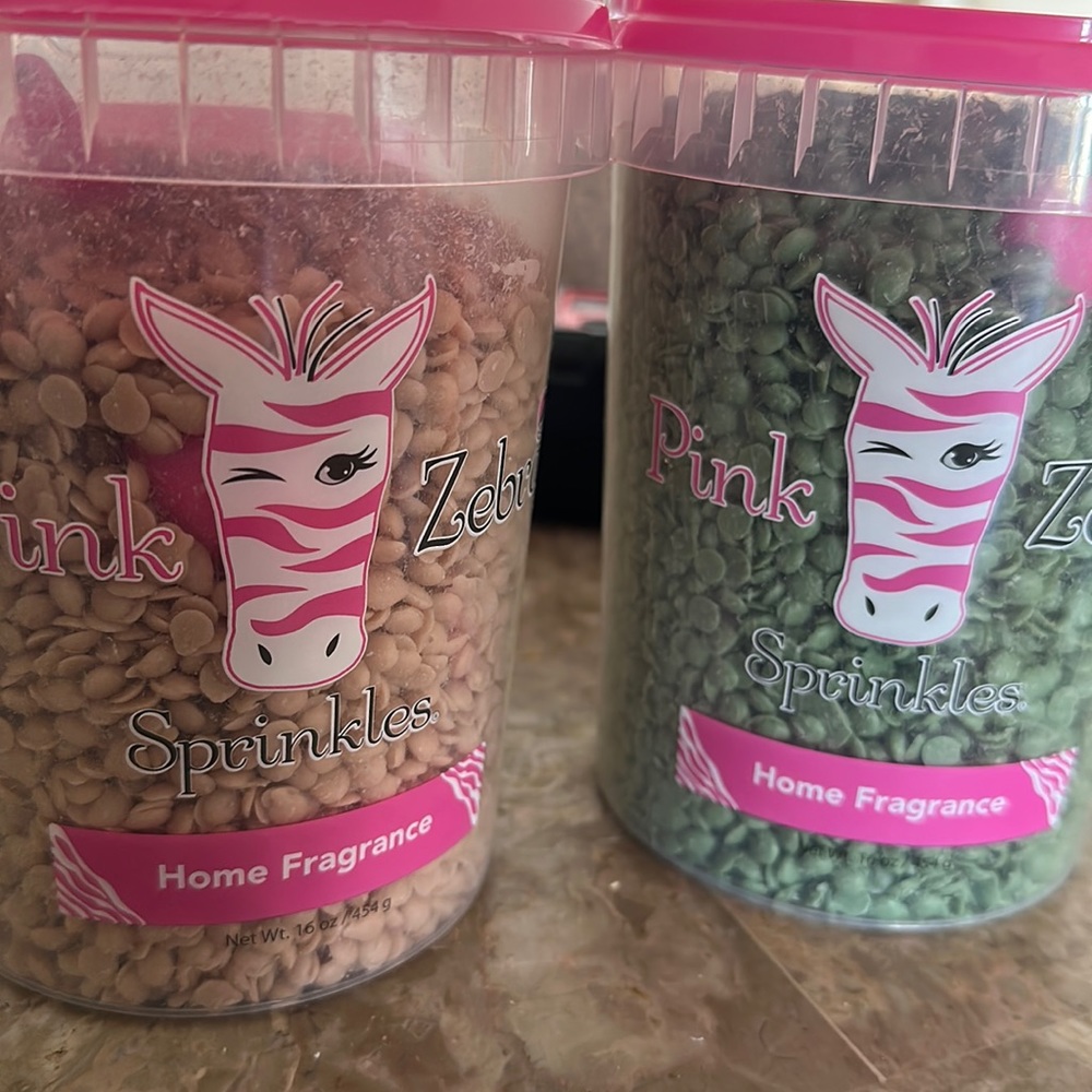 Pink zebra 16oz tubs